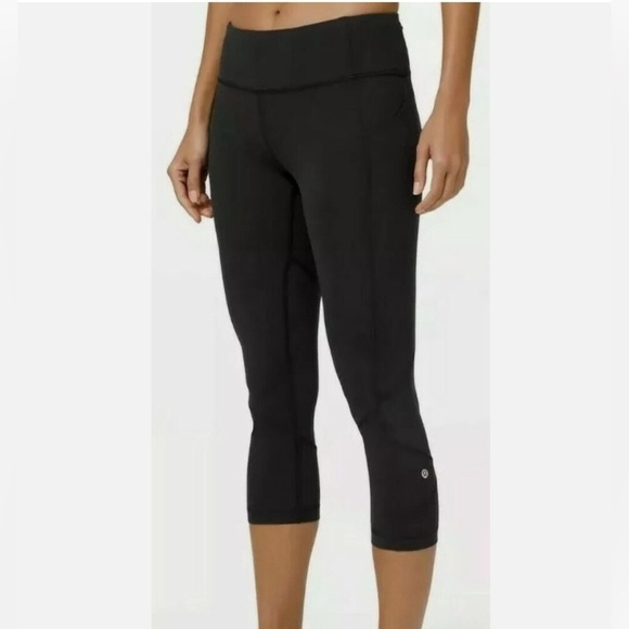 lululemon athletica Pants - LULULEMON PACE RIVAL CROP LEGGINGS 22” WITH POCKETS